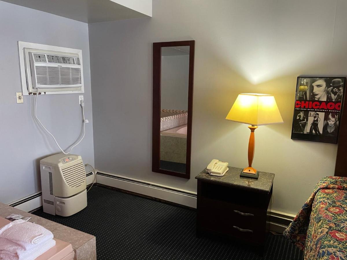 American Inn And Suites Countryside Dış mekan fotoğraf