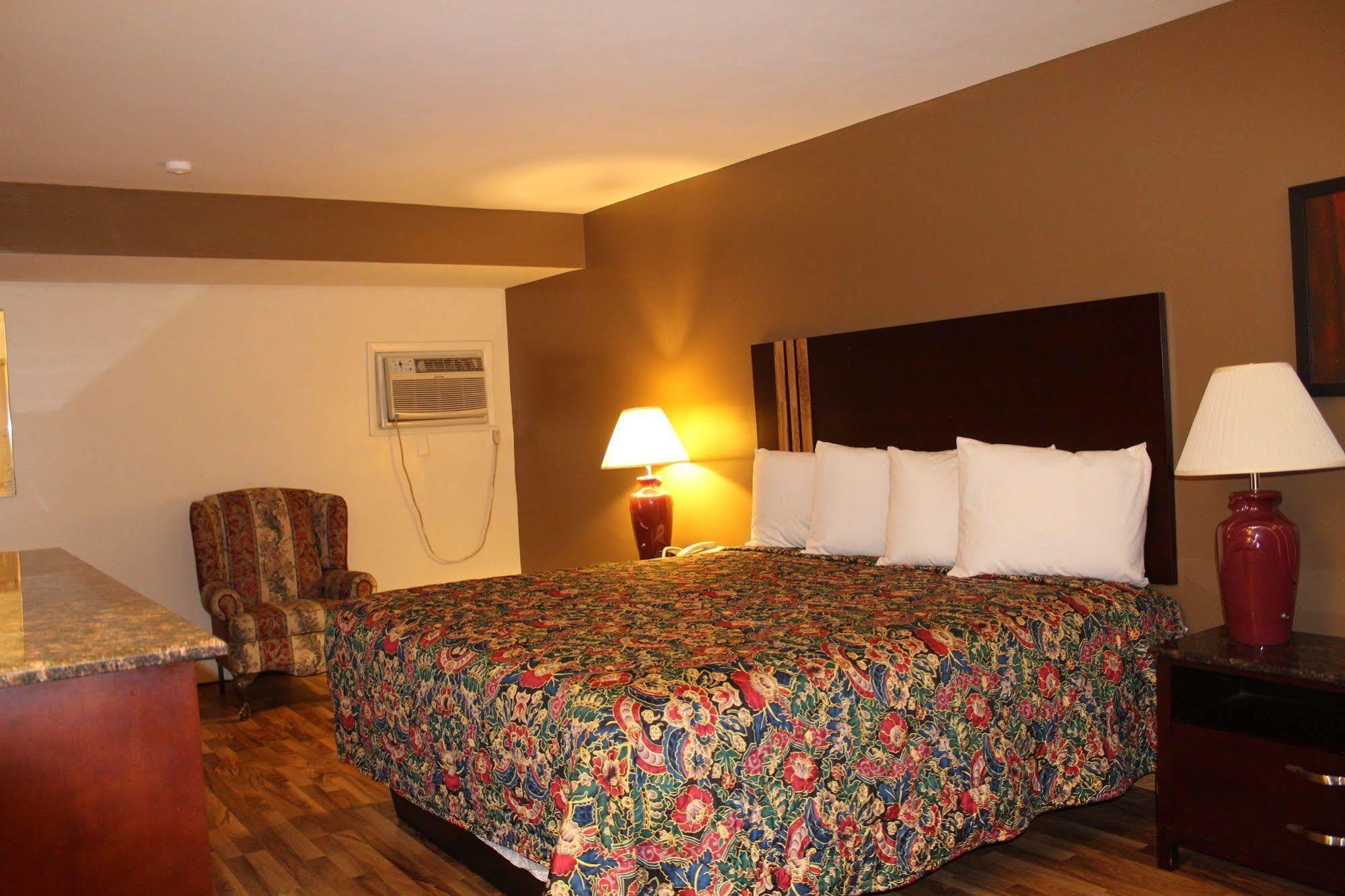 American Inn And Suites Countryside Dış mekan fotoğraf