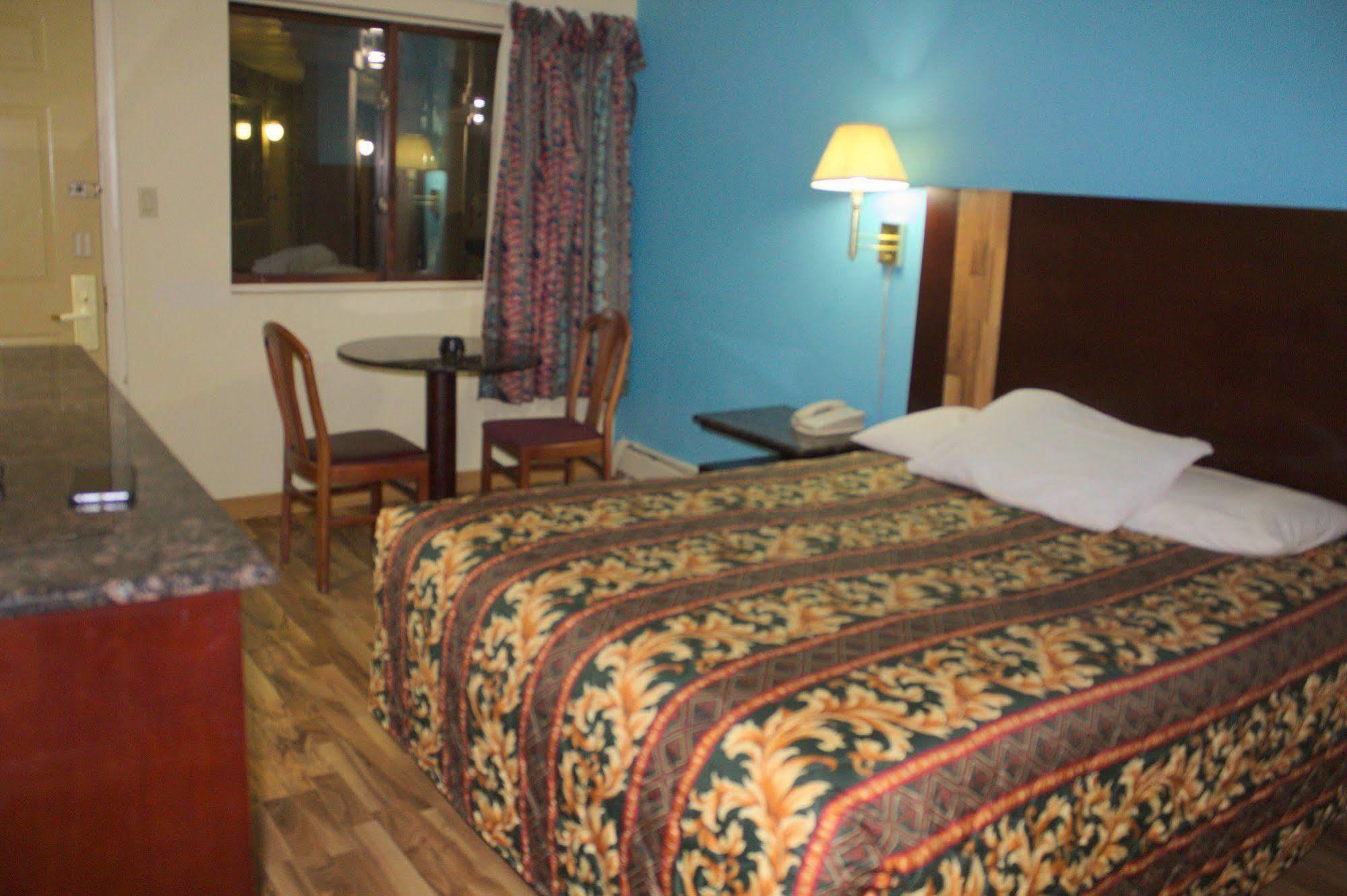 American Inn And Suites Countryside Dış mekan fotoğraf